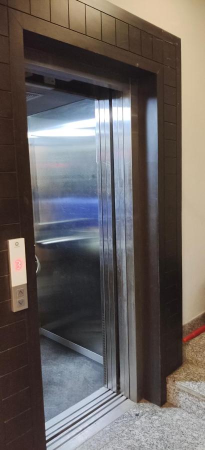 Apartment Palatial 3bhk With Terrace! Greater Kailash 1 New Delhi