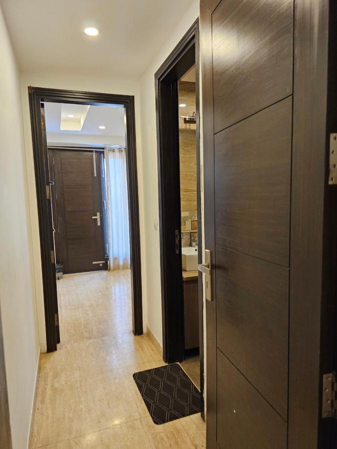 Apartment Palatial 3bhk With Terrace! Greater Kailash 1 *